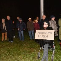 Prosvjed obitelji Maršanić "Ljeto na okretištu Prečko"