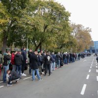 Gužva na Maksimiru prije puštanja u prodaju ulaznica za utakmicu Lige prvaka