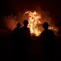 Vatrogasci dobivaju borbu s požarima u Kaliforniji