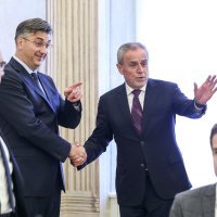U Banskim dvorima održan sastanak Plenkovića i Bandića