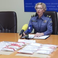 Konferencija za medije povodom pronalaska više od 4 kg heroina