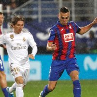 Eibar (Gonzalo Escalante) – Real Madrid (Luka Modrić)