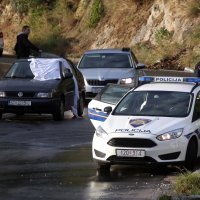 Omiš: Muškarac na motoru upucao vozača automobila