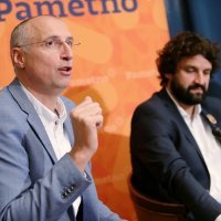 Održana je tribina pod nazivom „Znanje, priznanje, poštovanje“