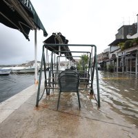 U Šibeniku more nakon nevremena prekrilo rivu