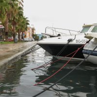 Visoka plima i more na ulicama Zadra nakon olujnog juga