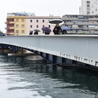 Zbog velike plime na nekoliko mjesta na Trpimirovoj obali u Zadru, ali i u gradu more se prelilo na ulice