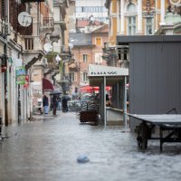Poplavljena riječka tržnica zbog jakog juga i velike količine oborina