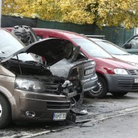 Izgoreni automobili i kombi na Kajfešovom brijegu