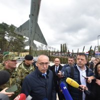 Na bivšem vojnom aerodromu u Valturi svečano otvorena vojarna 'Hrvatski branitelji Istre'