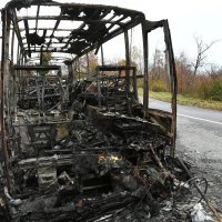 Na vidikovcu Papuk u blizini Požege zapalio se autobus koji je prevozio djecu