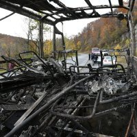 Na vidikovcu Papuk u blizini Požege zapalio se autobus koji je prevozio djecu