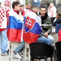 Navijači u Rijeci zagrijavaju se za utakmicu