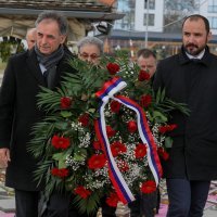 Vukovar: Delegacija SNV-a položila vijence za stradale u ratu