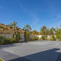 Katie Holmes prodaje kuću u Calabasasu