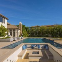 Katie Holmes prodaje kuću u Calabasasu