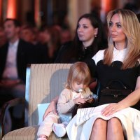 Vanja Modrić s djecom stigla na promociju Lukine knjige