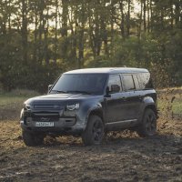 Land Rover Defender na snimanju najnovijeg filma o Jamesu Bondu