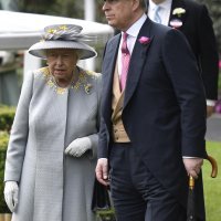 Princ Andrew i kraljica Elizabeta II