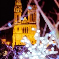 Advent u Klovićevim dvorima