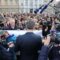 Premijer Andrej Plenković ispred prosvjednika