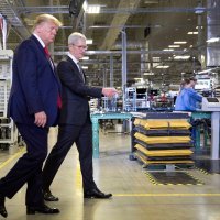 Donald Trump posjetio Apple