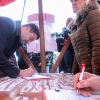 Davor Bernardić s kolegama dao potpis kandidatu Zoranu Milanoviću