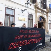 Performans Greenpeacea i Zelene akcije