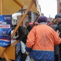 Prikupljanje potpisa za novi mandat aktualne predsjednice Kolinde Grabar Kitarović