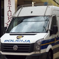 Zadar: Privođenje osumnjičenog za krijumčarenje oružja