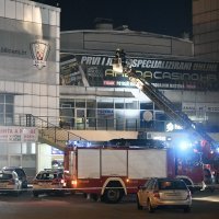 Policijski očevid nakon pucnjave kod kafića Caffe bar 42 u Sesvetama