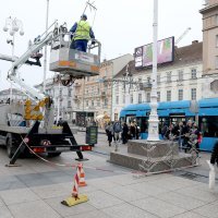 Blagdansko ukrašavanje centra Zagreba