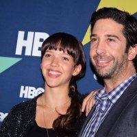 David Schwimmer i Zoe Buckman