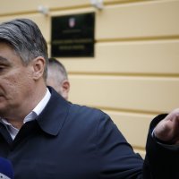 Zoran Milanović DIP-u predao potpise za predsjedničku kandidaturu