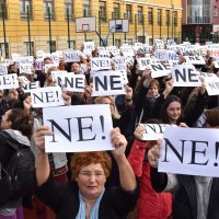 Nastavnici štrajkaši u Puli snimili svoju milenijsku fotografiju