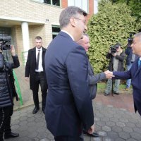 Andrej Plenkovic i Viktor Orban na otvorenju Učeničkog doma Mađara u Osijeku