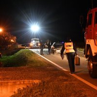 Batrina: Pri naletu osobnog automobila na traktor poginuo vozač traktora