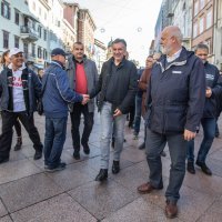 Rijeka: Miroslav Škoro posjetio Korzo uoči prikupljanja potpisa