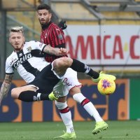 Parma (Juraj Kučka) - Milan (Mateo Musacchio)