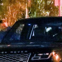 Jennifer Aniston u društvu komičara Jimmyja Kimmela i glumca Jasona Batemana