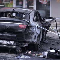 Zapaljen crni Mercedes na zagrebačkom Laništu