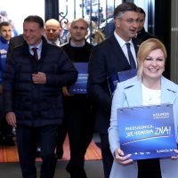 Kolinda Grabar-Kitarović predala potpise DIP-u