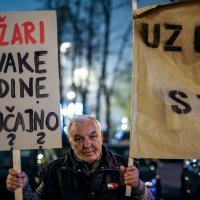 Prosvjed protiv poskupljenja smeća u Zagrebu