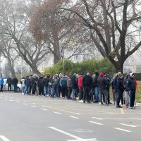 Navijači čekaju na kupnju karata za 6. kolo Lige prvaka: GNK Dinamo - FC Manchester City