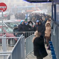 Navijači čekaju na kupnju karata za 6. kolo Lige prvaka: GNK Dinamo - FC Manchester City
