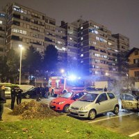 U Zagrebu ponovno izgorio automobil, požar zahvatio još tri parkirana auta