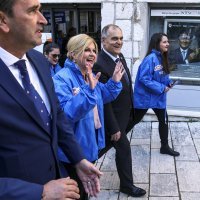 Predsjednica Kolinda Grabar Kitarović u Imotskom se družila s građanima