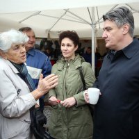 Predsjednički kandidat Zoran Milanović posjetio je Sinj i družio se s građanima
