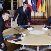 Vladimir Putin, Volodimir Zelenskij, Emmanuel Macron