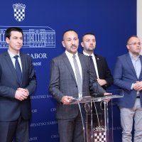 Potpisan ugovor o suradnji suverenističkih stranaka na parlamentarinim izborima 2020. godine